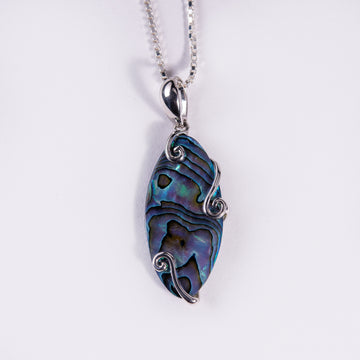 Sterling Silver Small Pāua Shell Pendant (CE311)