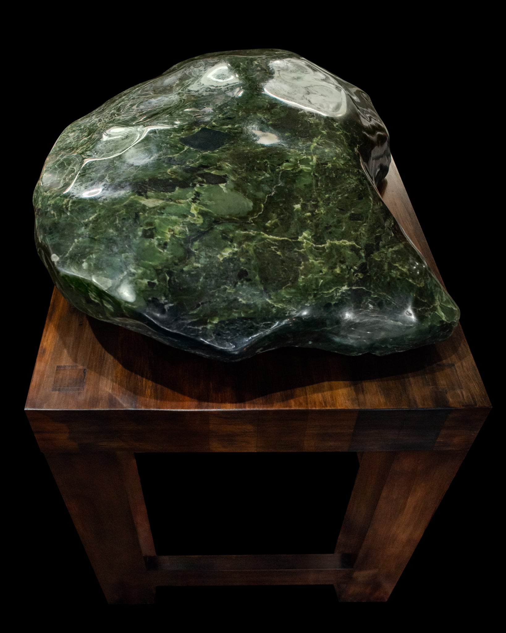 NZ Greenstone Freeform Sculpture (BH300) Rimu Pounamu