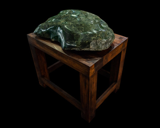 NZ Greenstone Freeform Sculpture (BH300) Rimu Pounamu