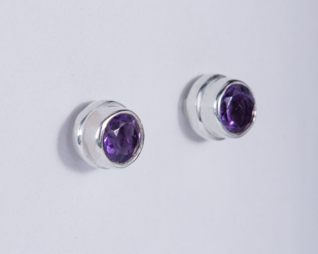 Amethyst Sterling Silver Faceted Stud Earrings (AH715)