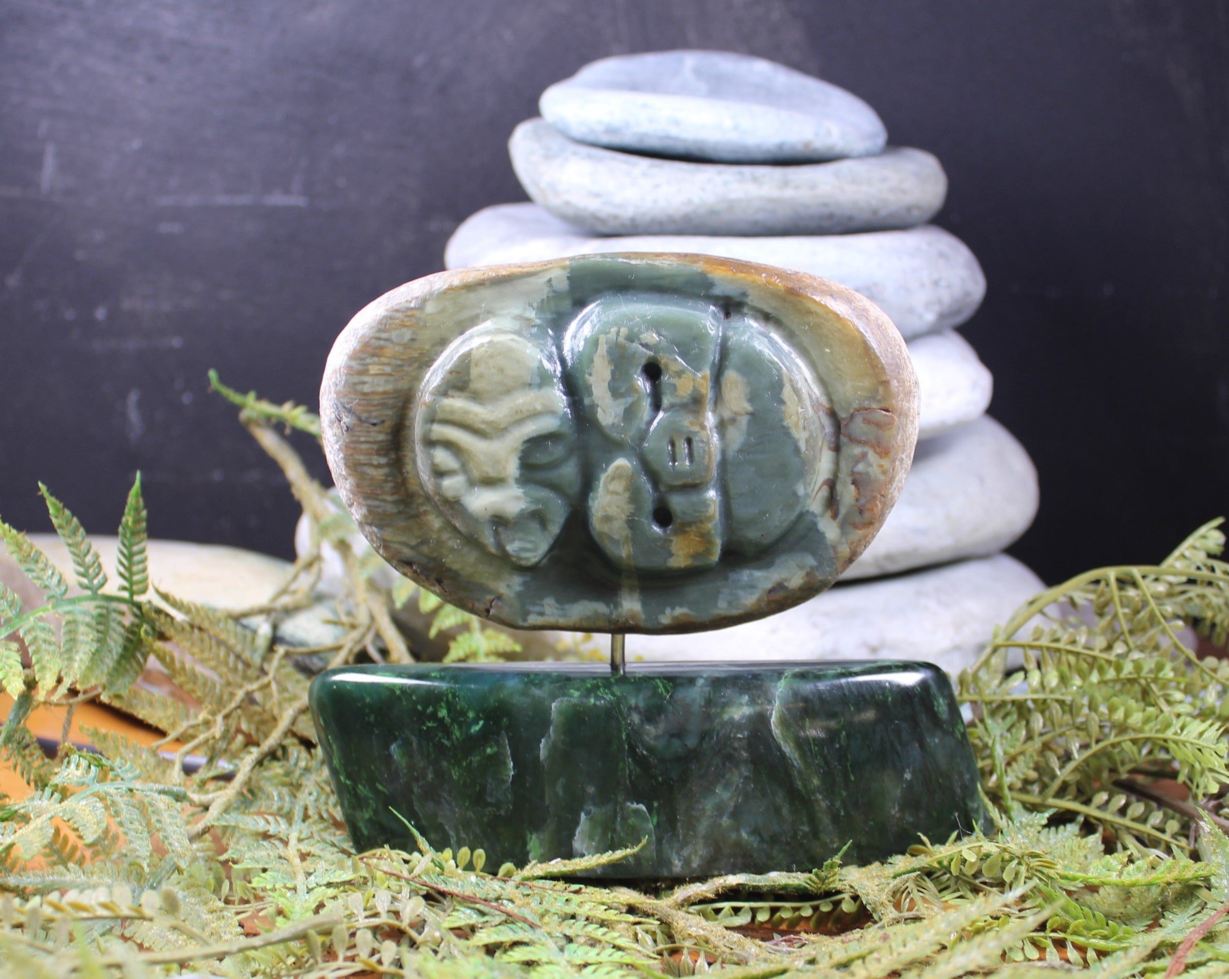 NZ Greenstone Tiki Sculpture (B006) Inanga Pounamu