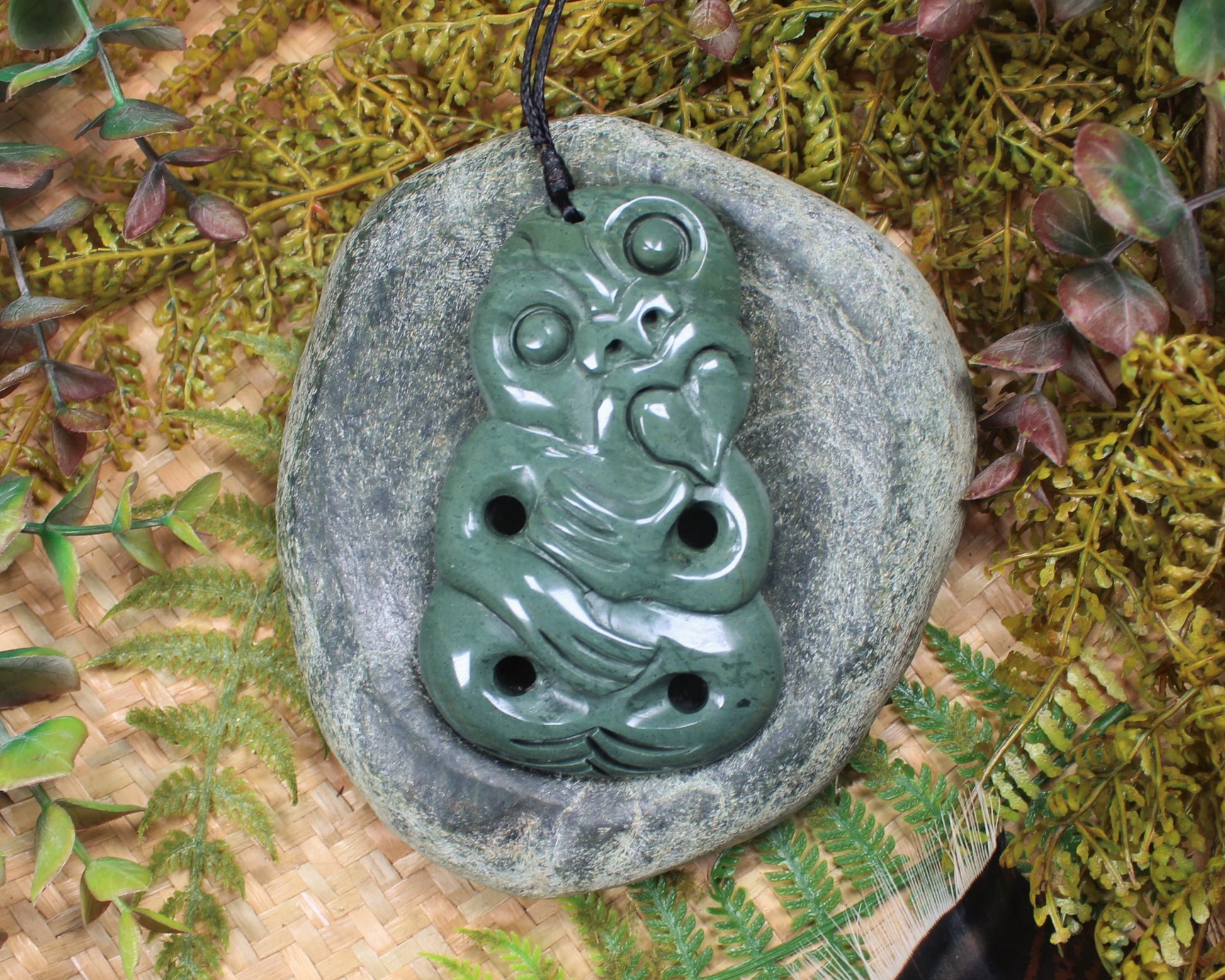 Hei Tiki carved from NZ Pakohe or Argillate