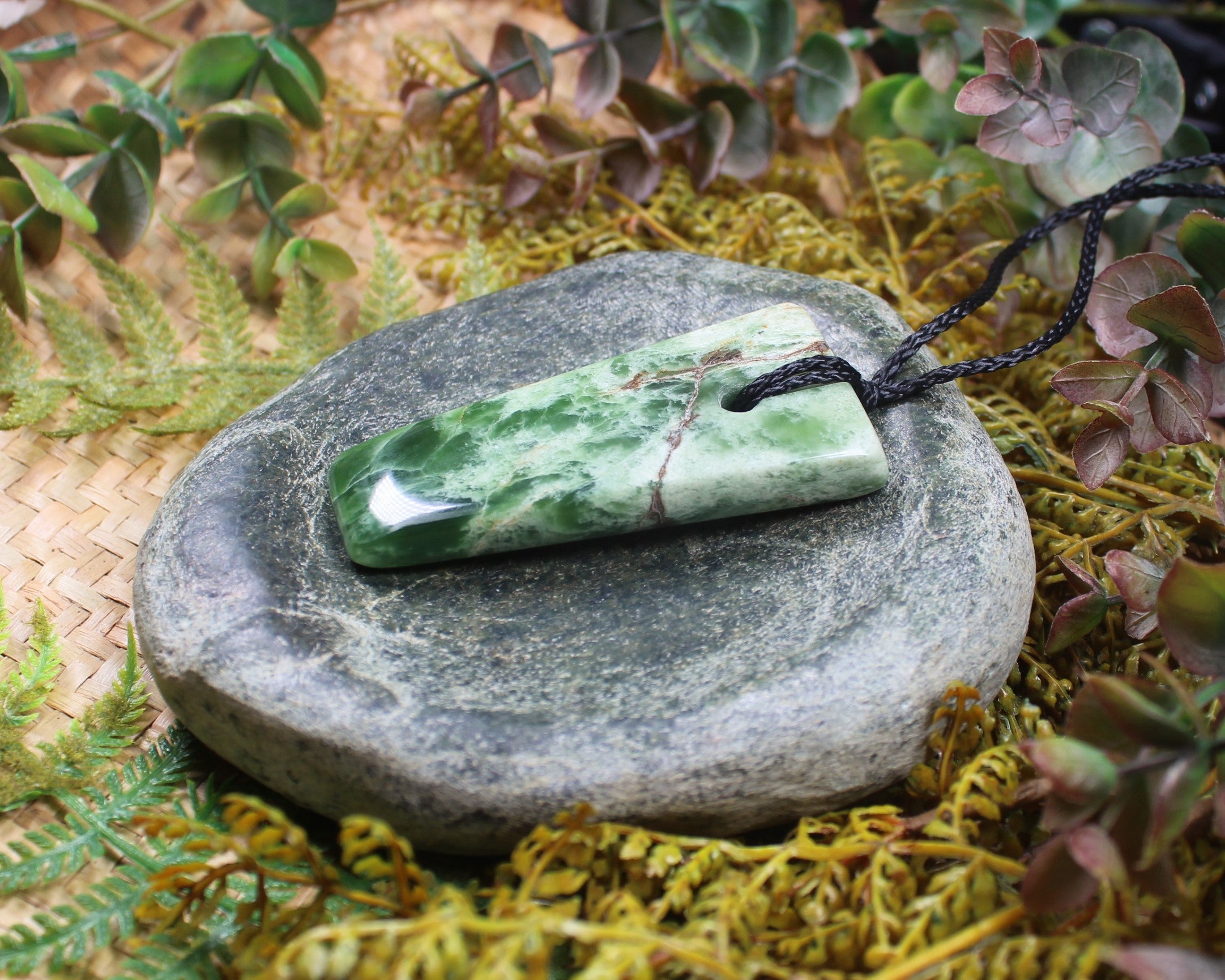 Freeform Flower Jade pendant