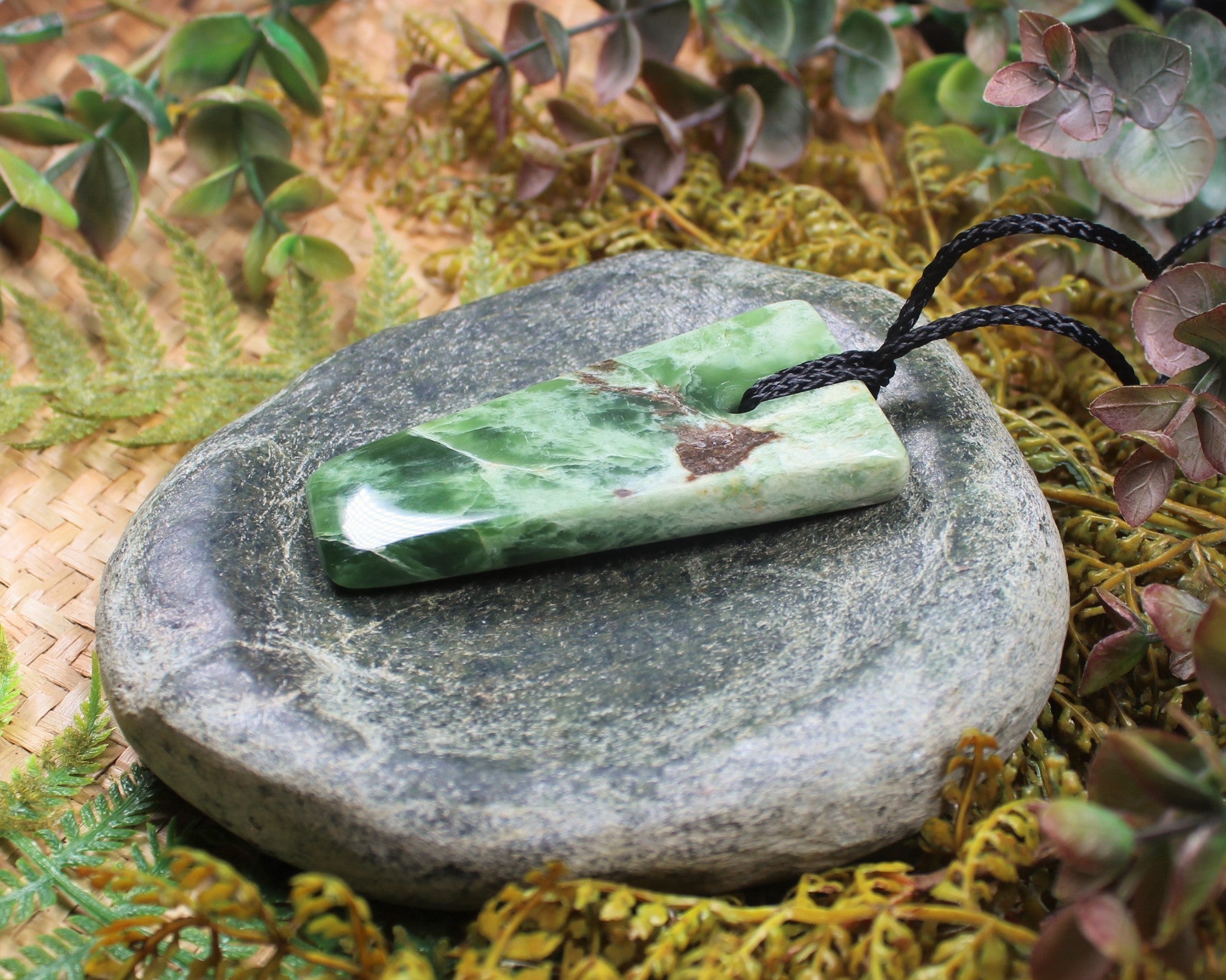 Freeform Flower Jade pendant