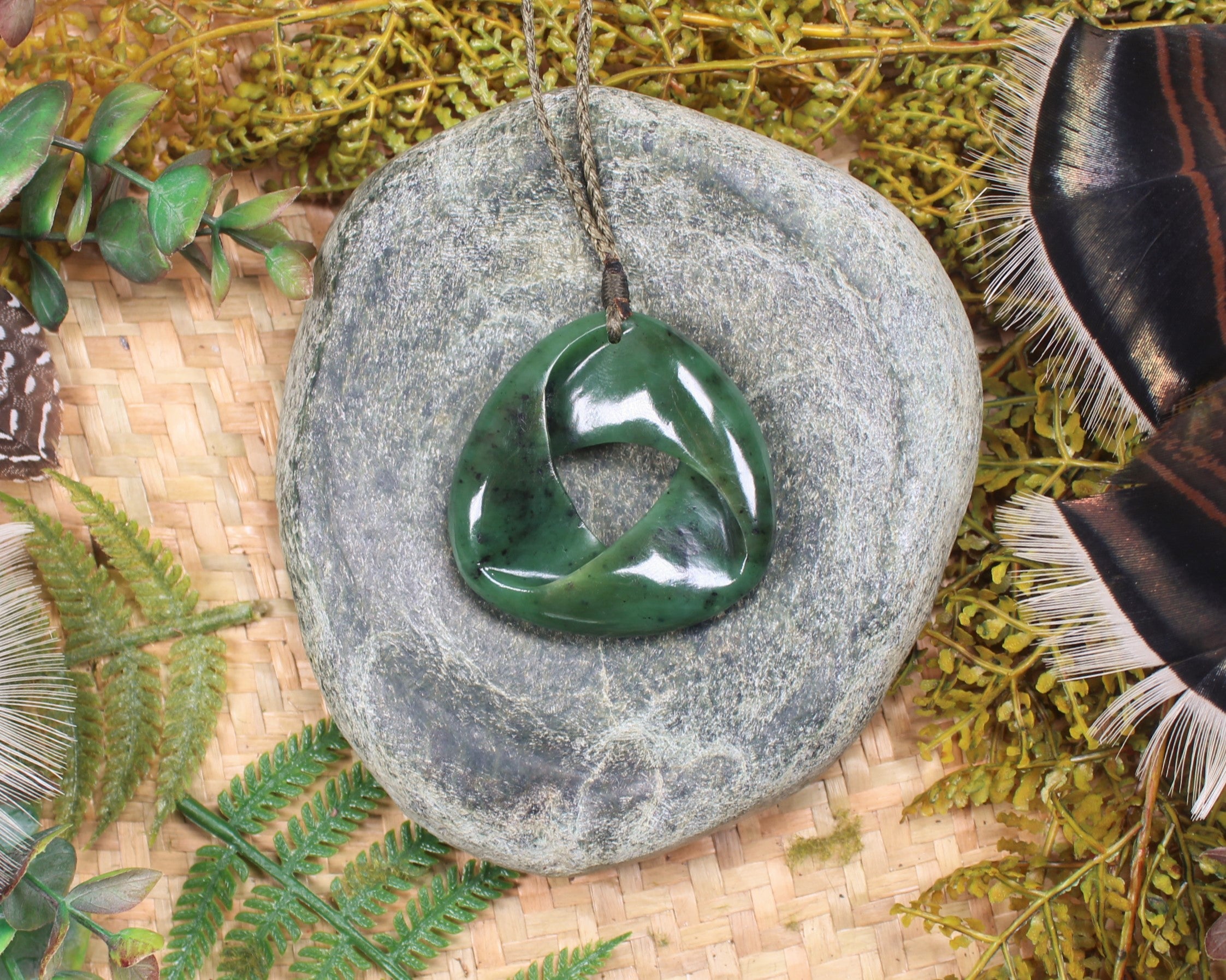 Mobius Ribbon Pendant carved from Hapopo Pounamu - NZ Greenstone