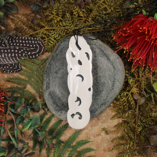 NZ Beef Bone Manaia