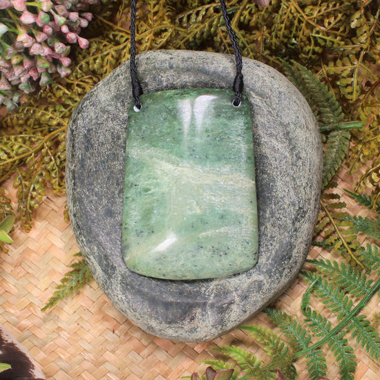 Toki or Adze Pendant carved from Flower Jade Pounamu - NZ Greenstone