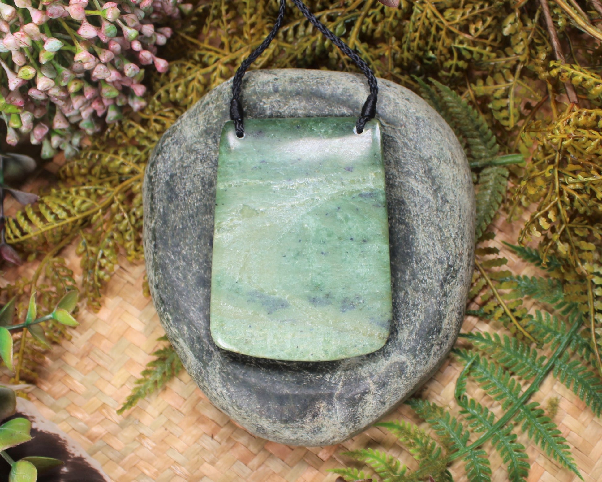 Toki or Adze Pendant carved from Flower Jade Pounamu - NZ Greenstone
