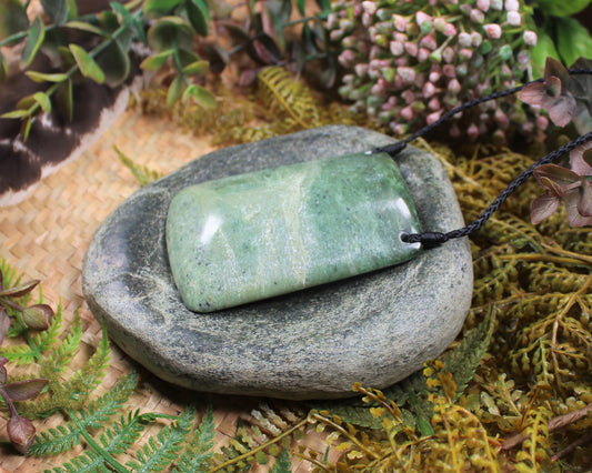 Toki or Adze Pendant carved from Flower Jade Pounamu - NZ Greenstone