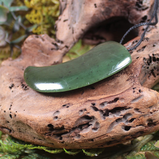 Taniwha Tooth or Niho carved from Rimu Pounamu - NZ Greenstone