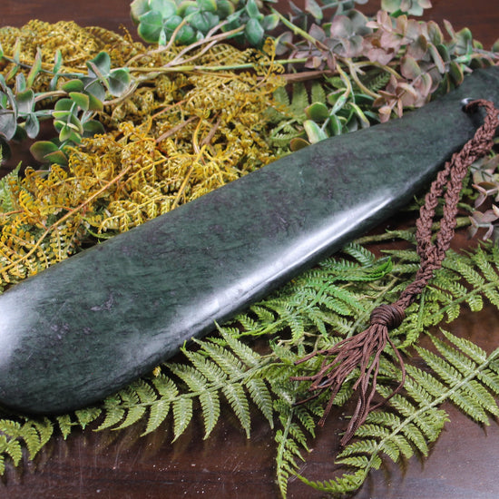 Mere or Patu carved from NZ Serpentine